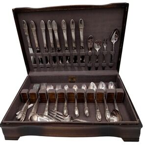 1847 Rogers Bros First Love Silverplate Service for 8 Flatware Set 56pc Chest IS
